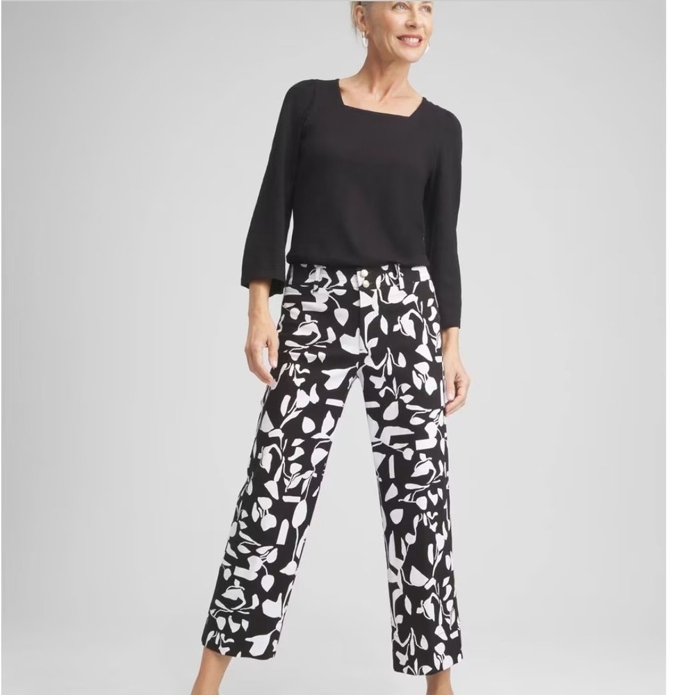 Chico's 3.5 Black/White Leaf Trapunto Cropped Wide Leg Pants 18 1X Pull On NEW - Picture 3 of 8